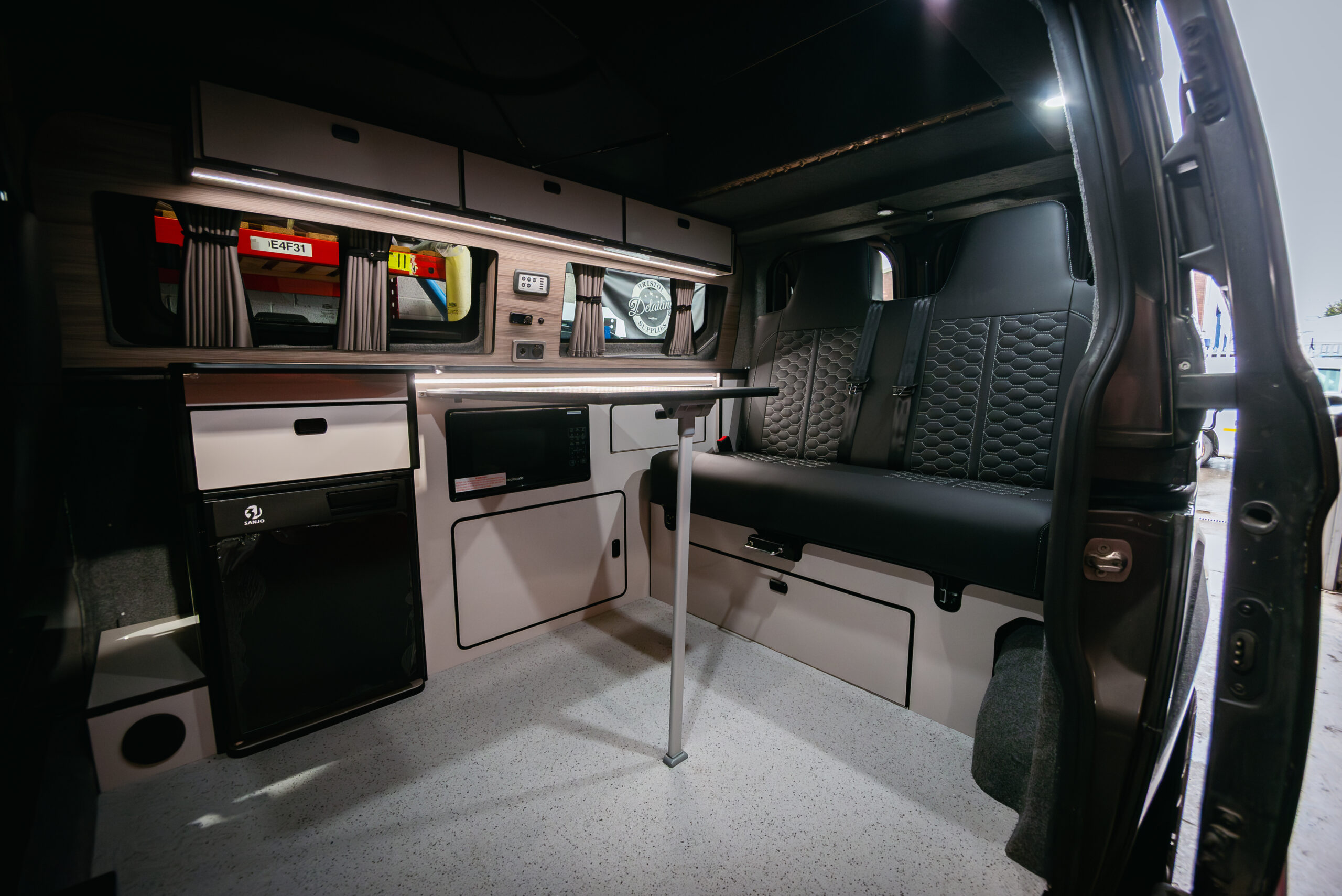 Ford Transit Custom Limited - Image 23