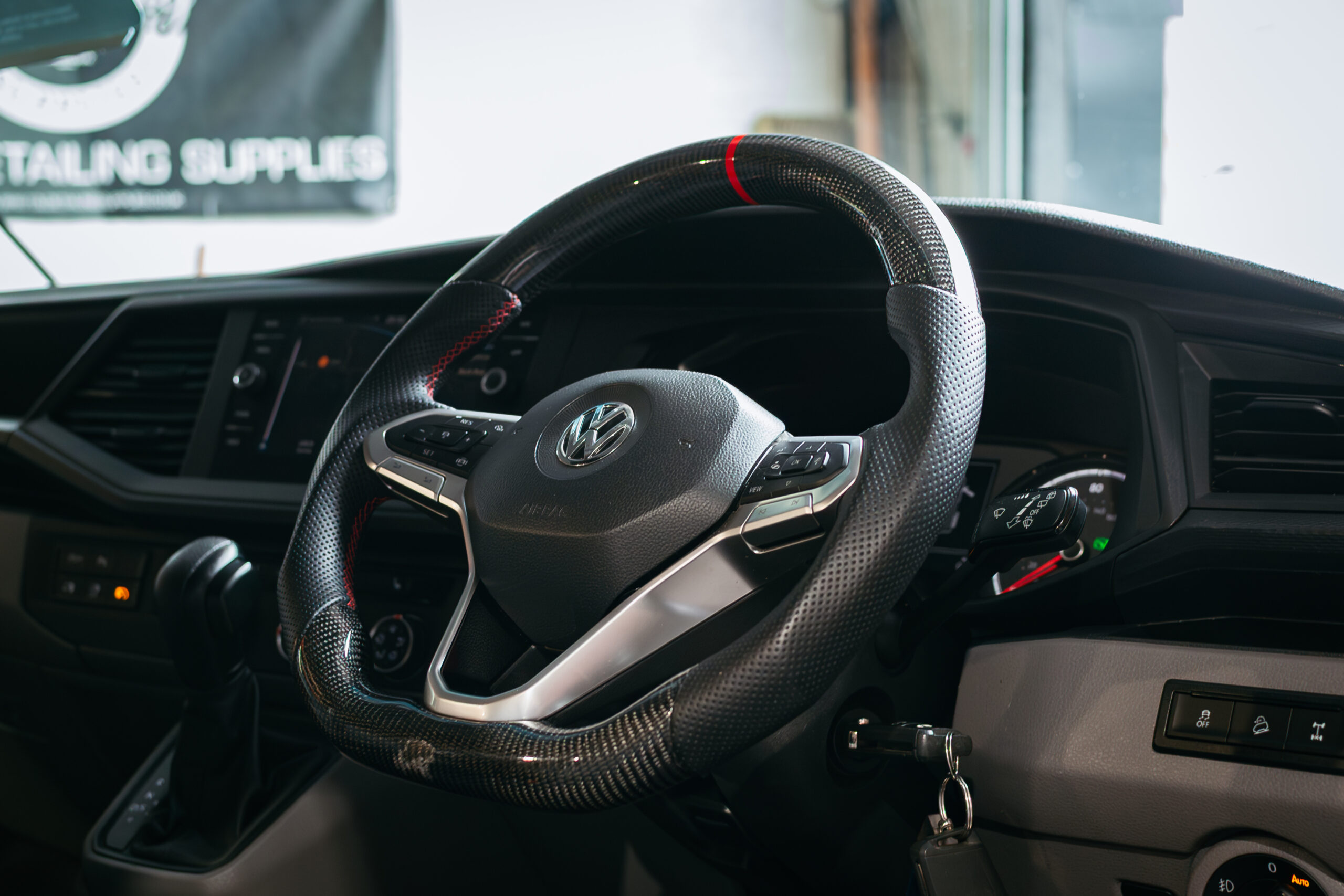 VW T6.1 Factory Combi 199 AUTOMATIC 4 MOTION - Image 16