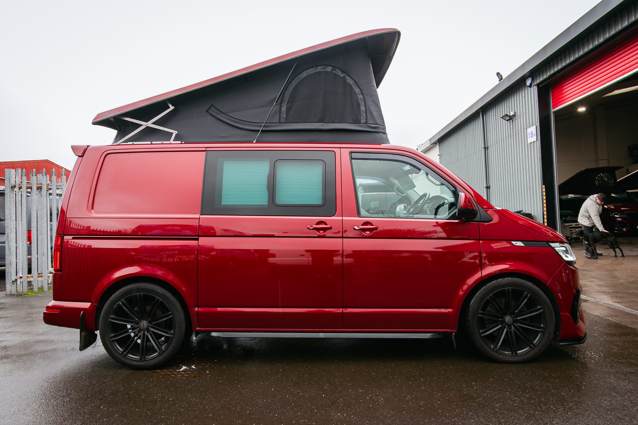 VW T6.1 Factory Combi 199 AUTOMATIC 4 MOTION - Image 4